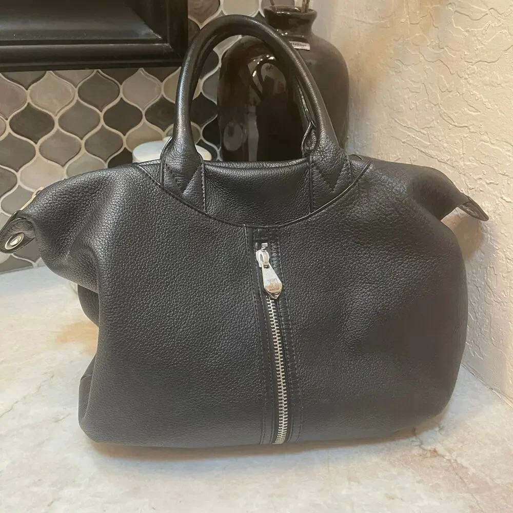 Pour la Victoire black leather satchel handbag